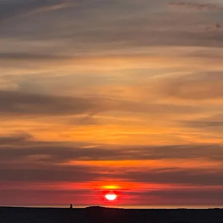 Sol - Sea, Sun, City-centre *